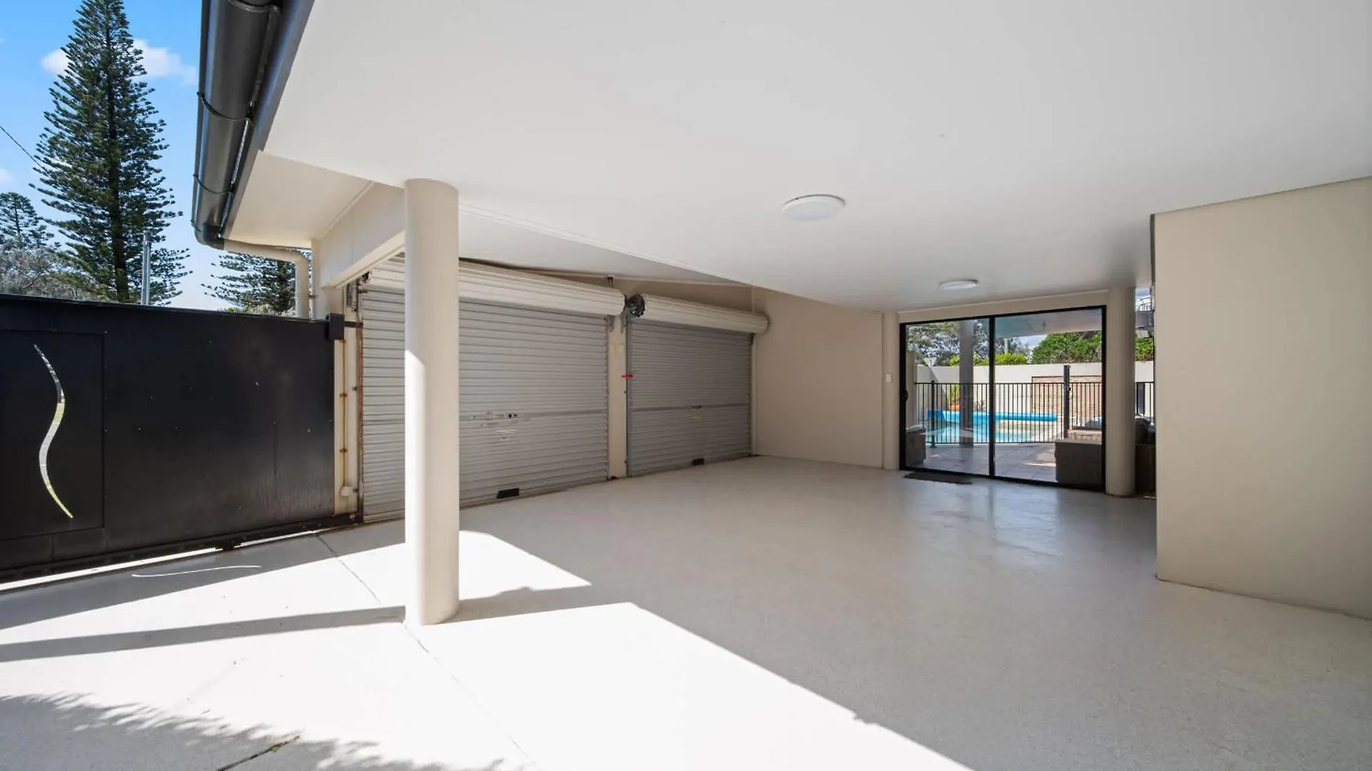 Holiday home Beachfront With Pool Ocean Views And Pet Friendly Buddina Australia