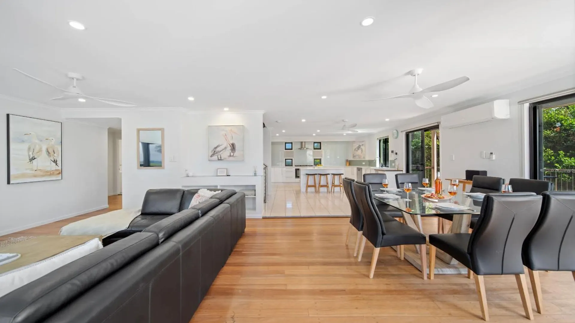 Holiday home Beachfront With Pool Ocean Views And Pet Friendly Buddina