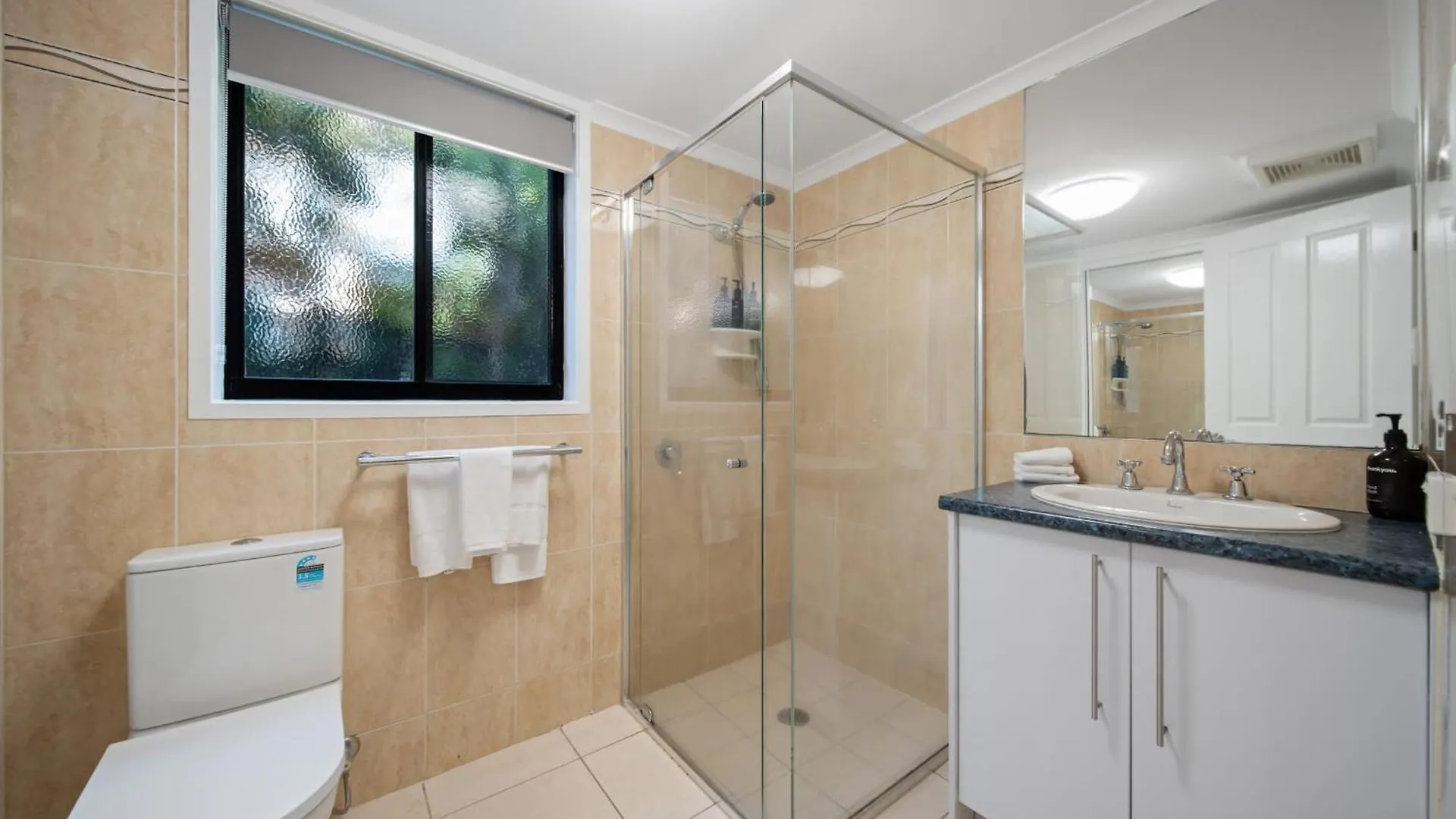 Holiday home Beachfront With Pool Ocean Views And Pet Friendly Buddina