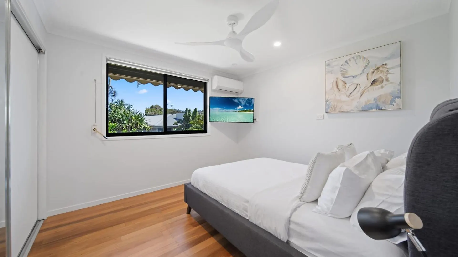 Beachfront With Pool Ocean Views And Pet Friendly Buddina